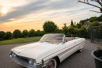 Oldsmobile Dynamic 88 139.000 km 53.000 &euro; Seelze 30926
