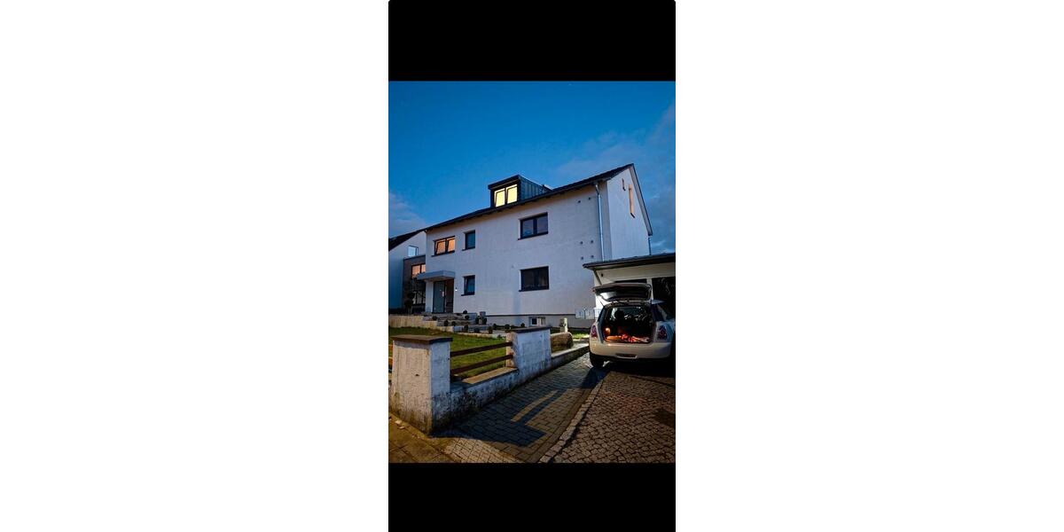 Dachgeschoßwohnung Seelze - 3 Zimmer, 73 m&sup2;, 850&euro; | Angebot:27577273
