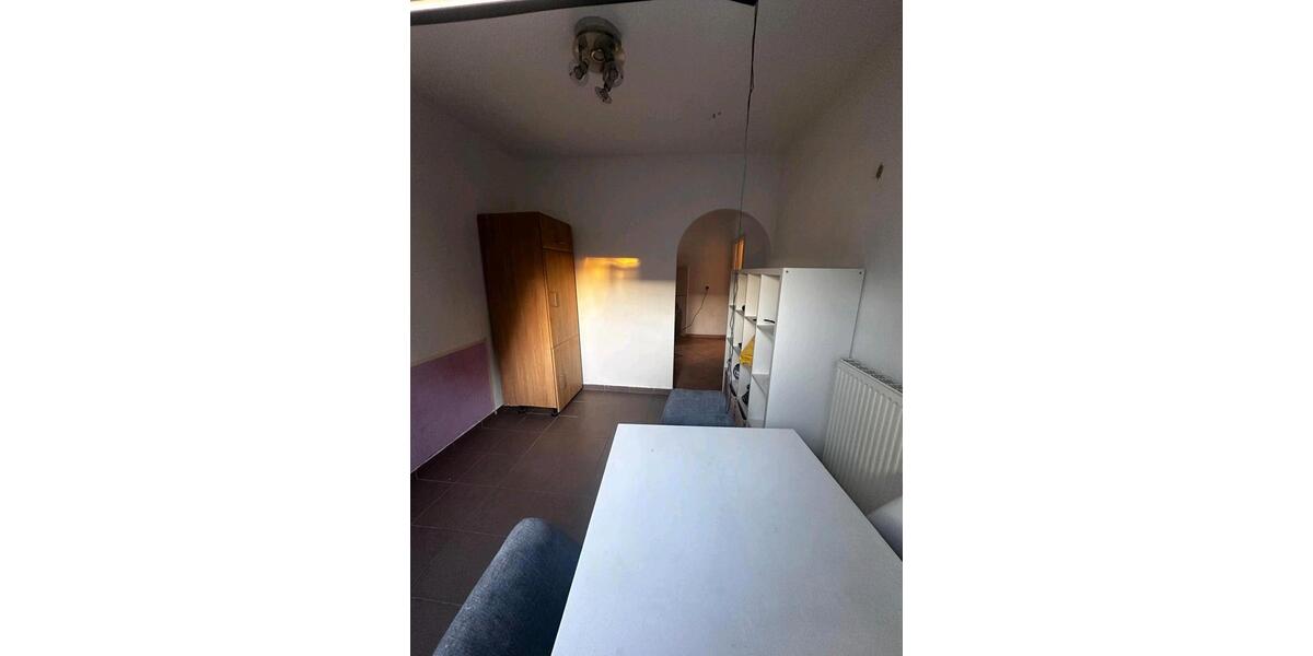 Etagenwohnung Seelze - 3 Zimmer, 75 m&sup2;, 350&euro; | Angebot:27605744
