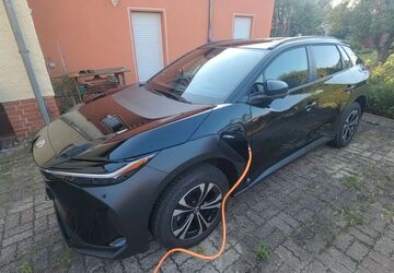Toyota bZ4X 9.700 km 31.500 &euro; Harsum 31177