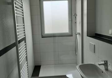 Wohnung Hannover Ahlem - 2 Zimmer, 72 m&sup2;, 800&euro; | Angebot:27655595