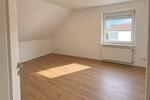 Etagenwohnung Springe - 4 Zimmer, 130 m&sup2;, 1.040&euro; | Angebot:27547127