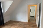 Dachgeschoßwohnung Hannover Vahrenwald-List - 3 Zimmer, 80 m&sup2;, 1.200&euro; | Angebot:27605777