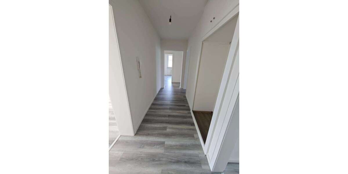 Etagenwohnung Hannover Misburg-Nord - 4 Zimmer, 100 m&sup2;, 956&euro; | Angebot:27663208