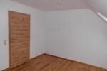 Dachgeschoßwohnung Rodenberg - 3 Zimmer, 80 m&sup2;, 750&euro; | Angebot:26204415