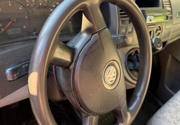 VW T5 Transporter 185.000 km 3.750 &euro; seelze 30926