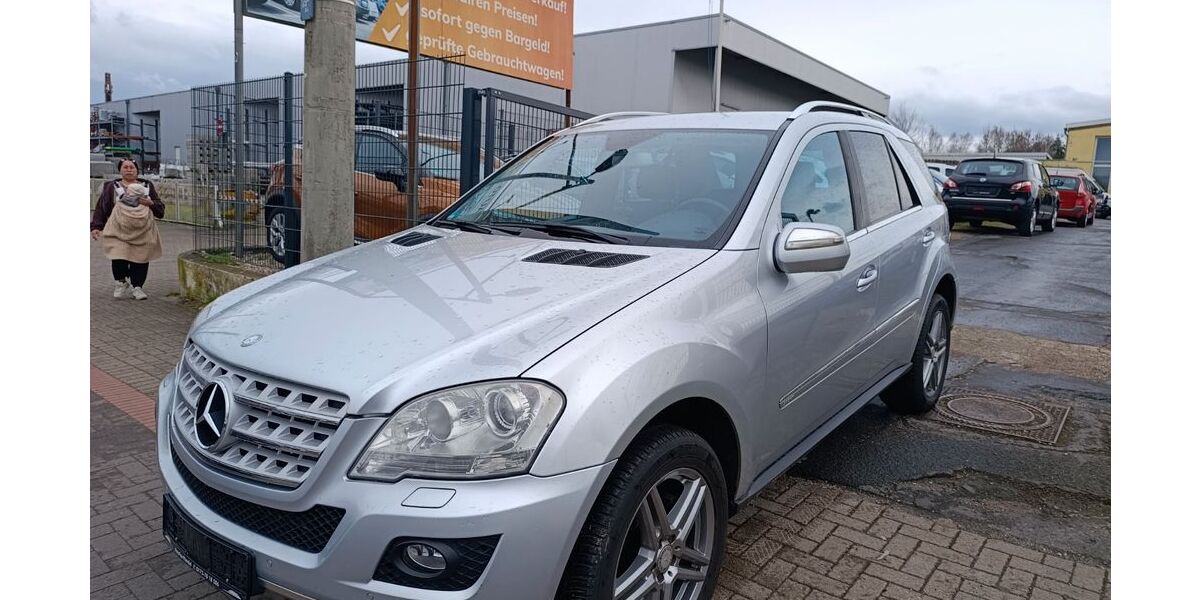 Mercedes-Benz ML 320 250.000 km 8.990 &euro; Hannover 30453