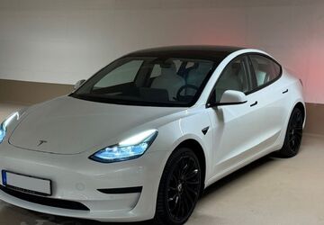 Tesla Model 3 110.900 km 22.899 &euro; Hannover 30419