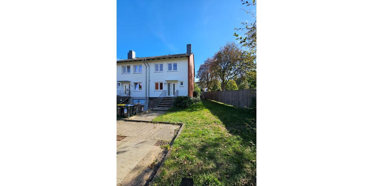 Etagenwohnung Wunstorf - 5 Zimmer, 130 m&sup2;, 1.600&euro; | Angebot:27566506