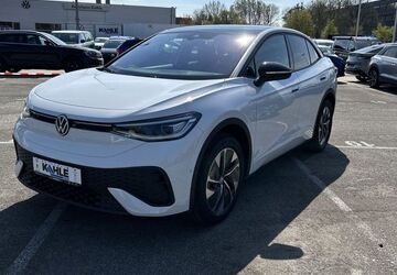 VW ID.5 8.550 km 48.490 &euro; Hannover 30419