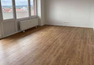 Wohnung Hildesheim - 3 Zimmer, 91 m&sup2;, 819&euro; | Angebot:27693445