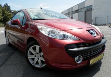 Peugeot 207 99.000 km 3.490 &euro; Elze 31008