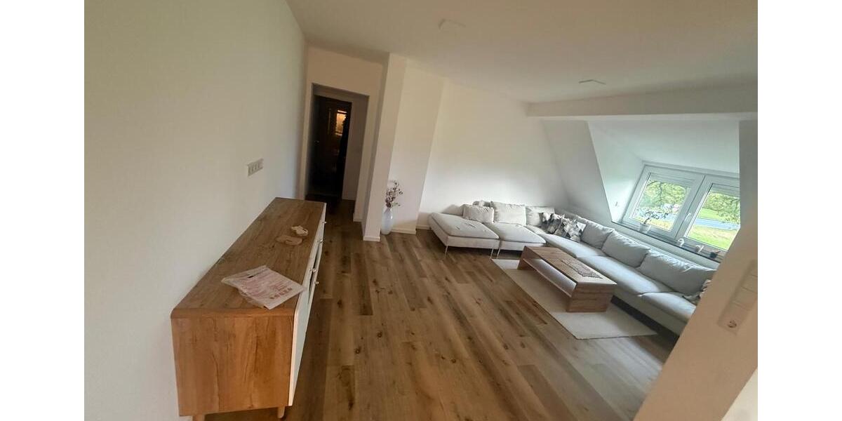 Etagenwohnung Langenhagen Engelbostel - 3 Zimmer, 85 m&sup2;, 1.100&euro; | Angebot:27612850