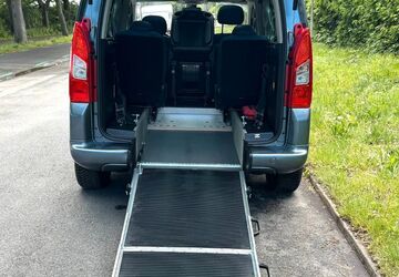 Citroen Berlingo 83.888 km 15.999 &euro; Hannover 30629