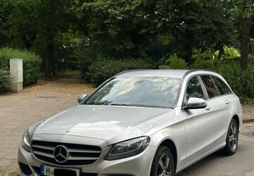Mercedes-Benz 200 258.000 km 11.200 &euro; Hannover 30179